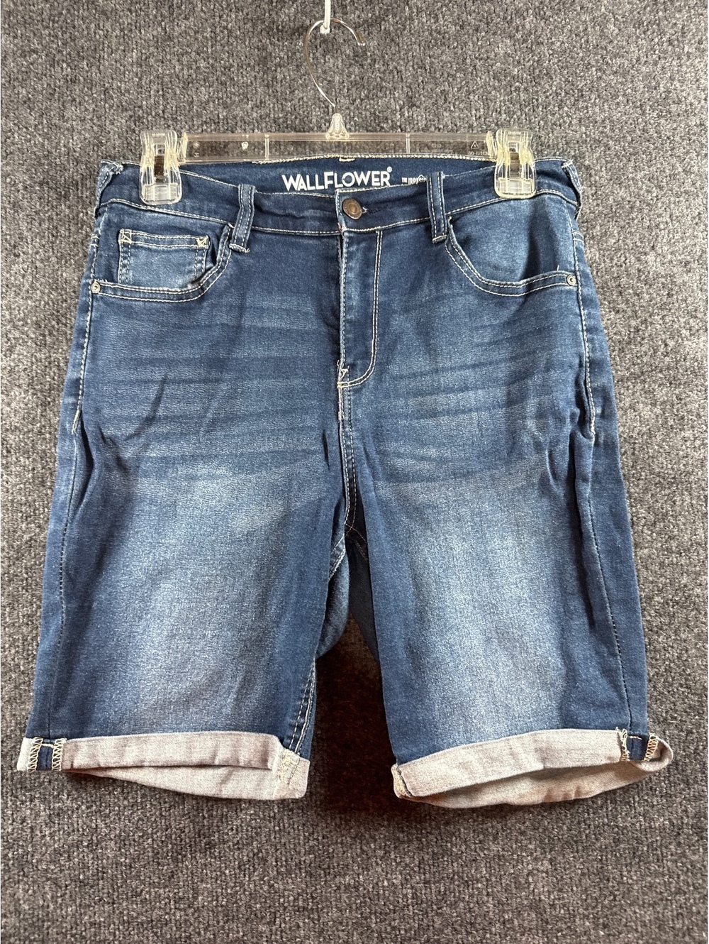 WallFlower Womens Size 11 Irresistible High Rise Bermuda Denim Shorts Cuffed